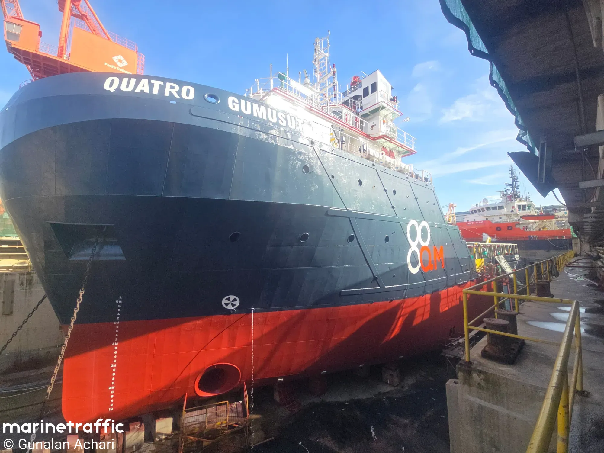 POE QUATRO GUMUSUT 4