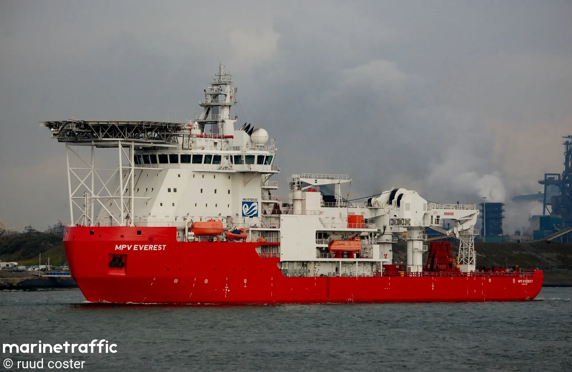 MPV EVEREST 2