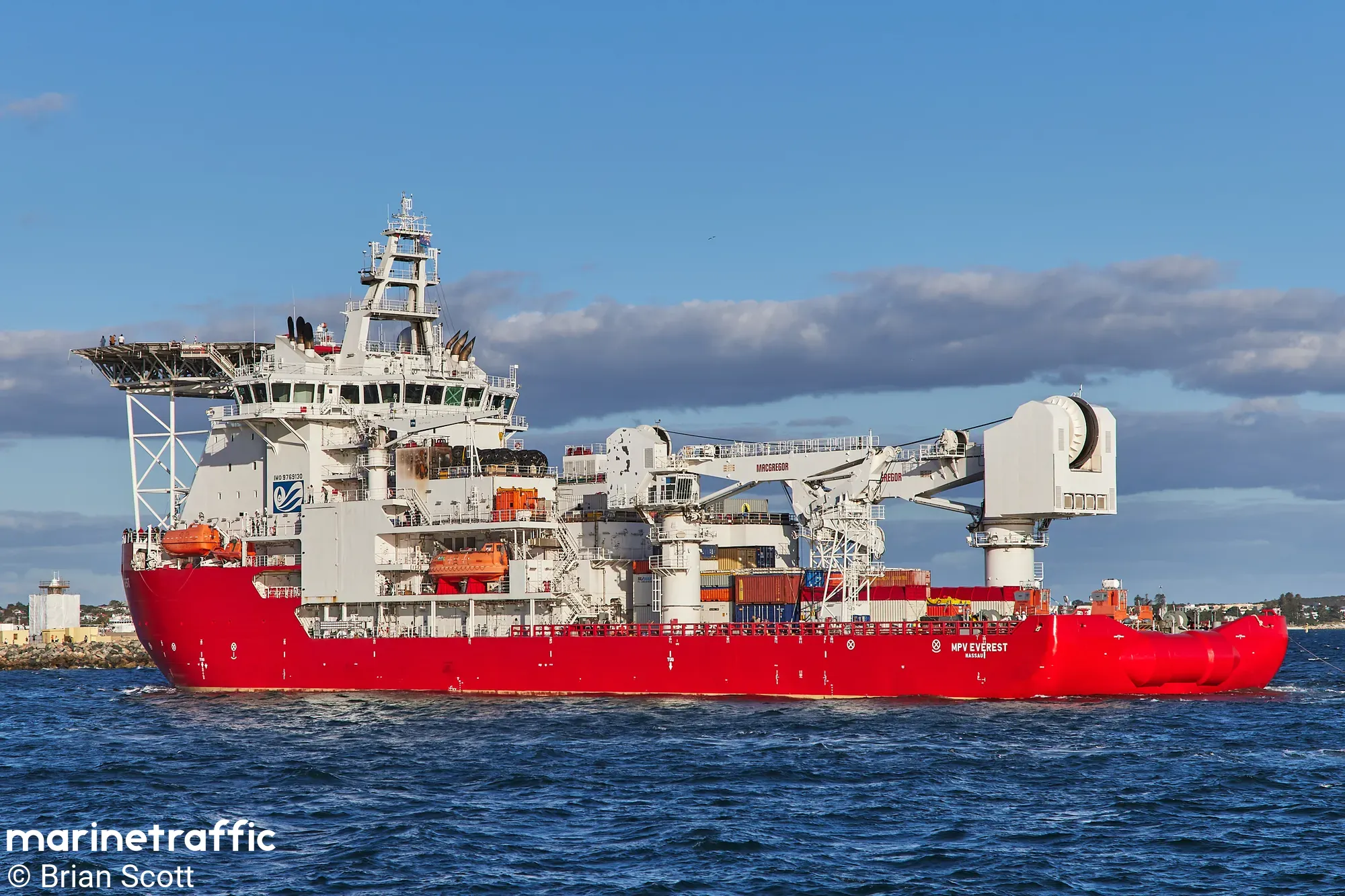 MPV EVEREST 6