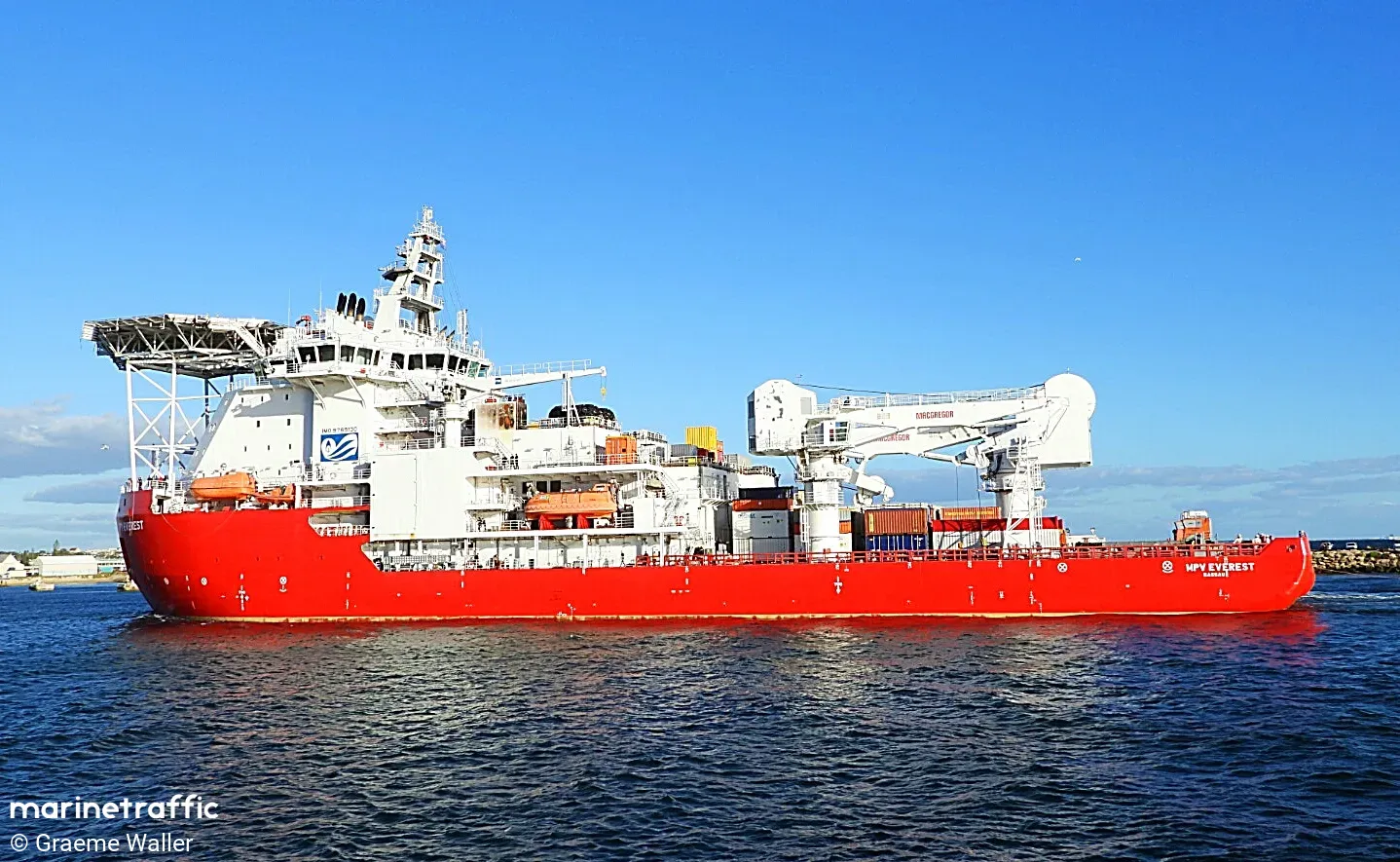 MPV EVEREST 37